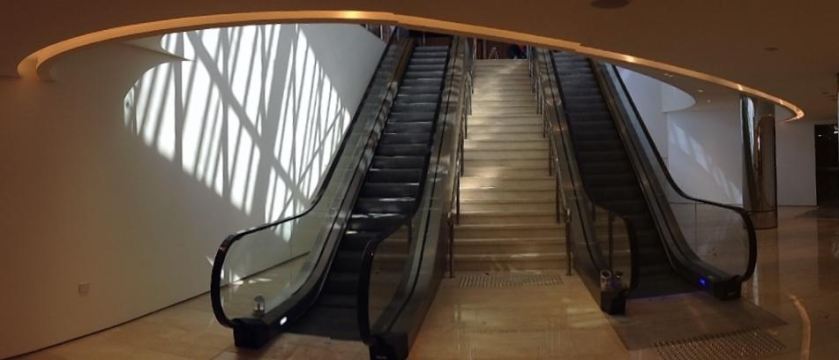 Curved Plasterboard Light Feature to Ceiling and walls