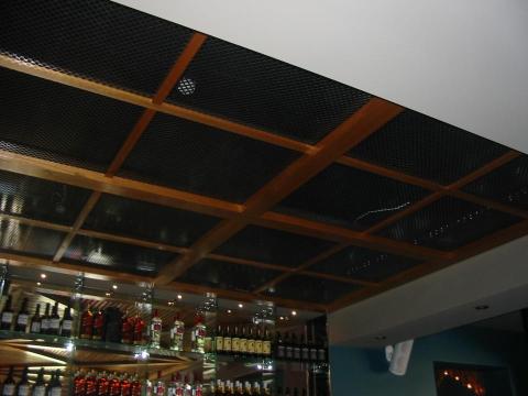 Garden Bar – Metal Mesh and Timber Ceiling