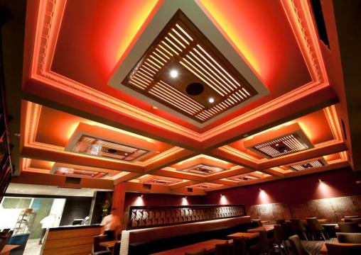 Bistro – Light and Stepped Ceiling