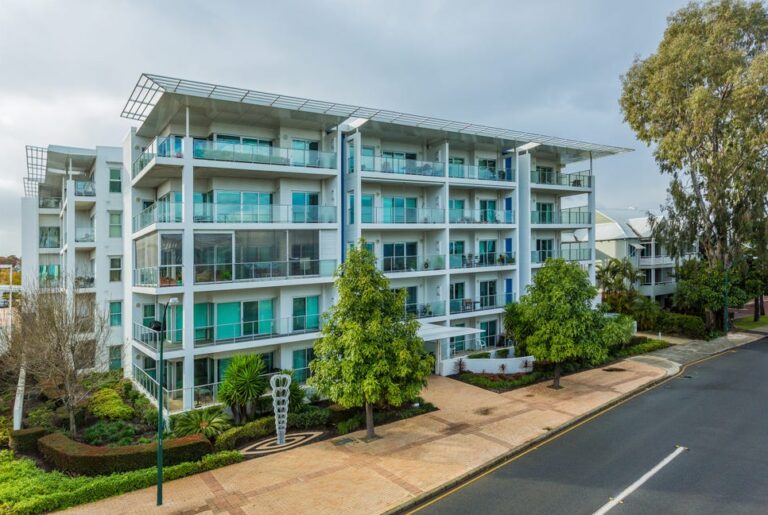 swan view appartments como